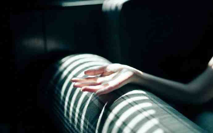 能平静地表达愤怒的人，才是最厉害的人，稳定了情绪，智商才有上场的机会。——刘