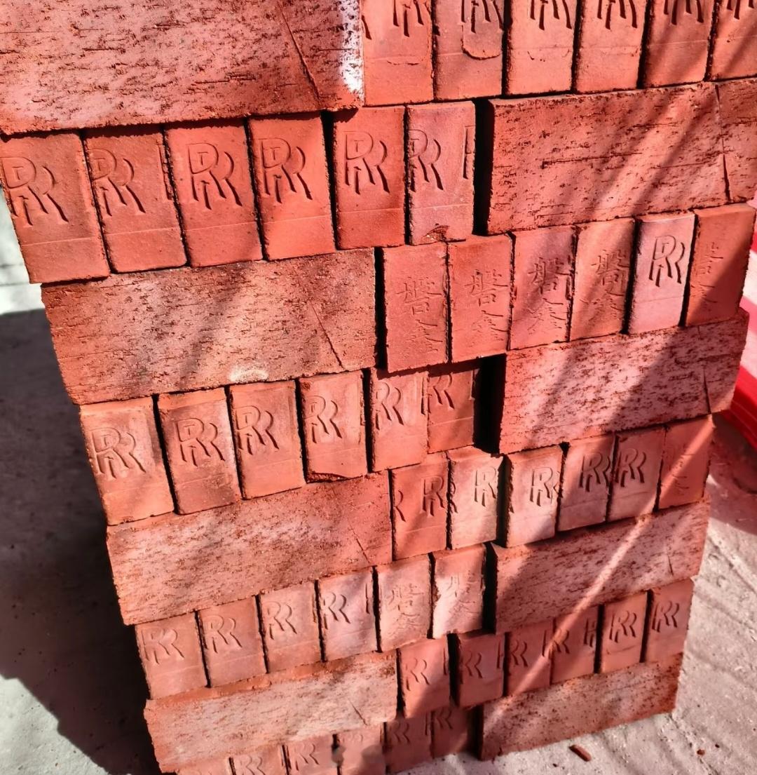 原来红砖还分牌子啊