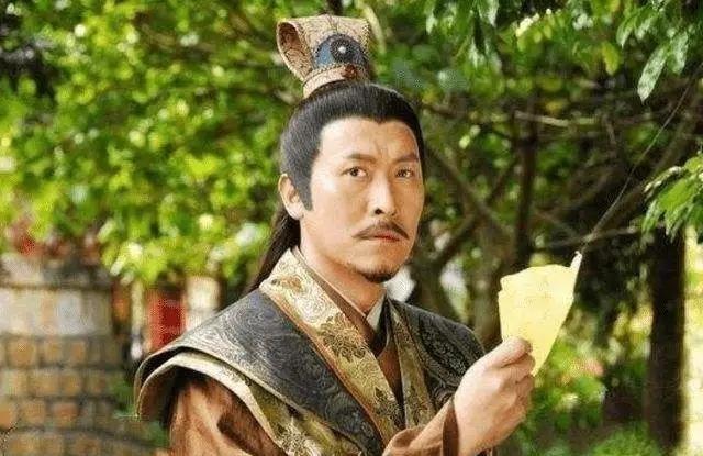 1385年朱元璋第七子齐王朱榑，跟王妃正躺在床上，突然有两个蒙面人闯入，吓得朱榑