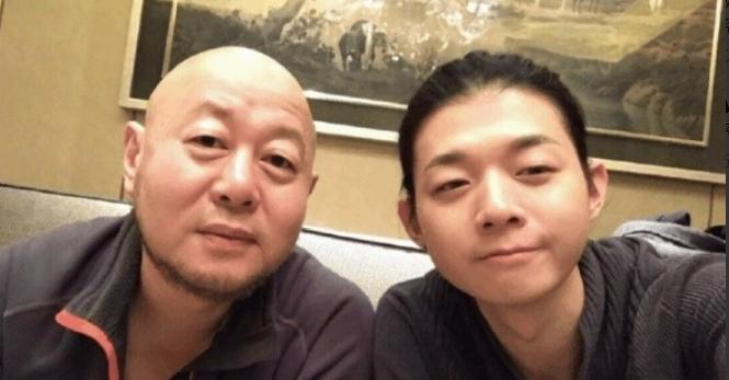 火风这回估计真得睡不踏实。儿子霍尊好不容易重新站上舞台，眼看就要翻篇了，前女友