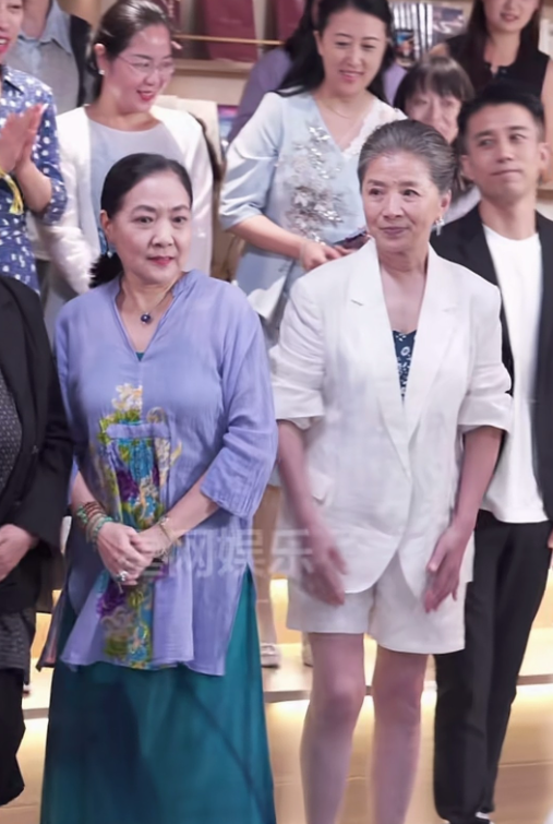 真没想到，竟然有人会不喜欢迟蓬老师。今天在网上冲浪时，我偶然刷到一段活动视频