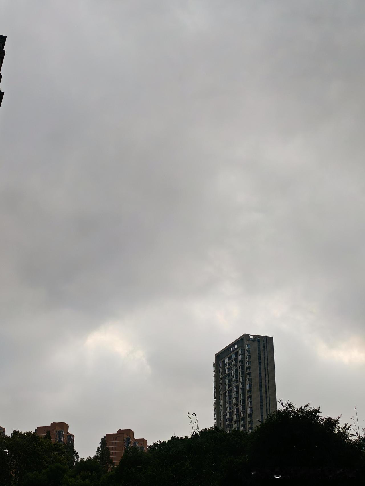 怀璧之祸、挡道之祸、言谈之祸，皆源于人性的贪婪、争强与口快。怀璧者若炫耀，必