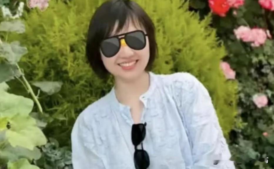 曾主任这步棋，真的太狠了！别人还在犹豫，她已经冲进风口，稳稳接住高薪+专业自