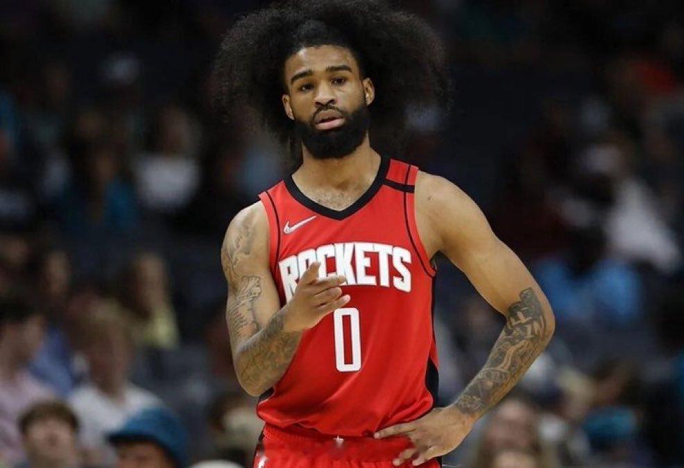 ShadabKhan：据我所知，火箭队和公牛队正在进行交易谈判，科比·怀特可能