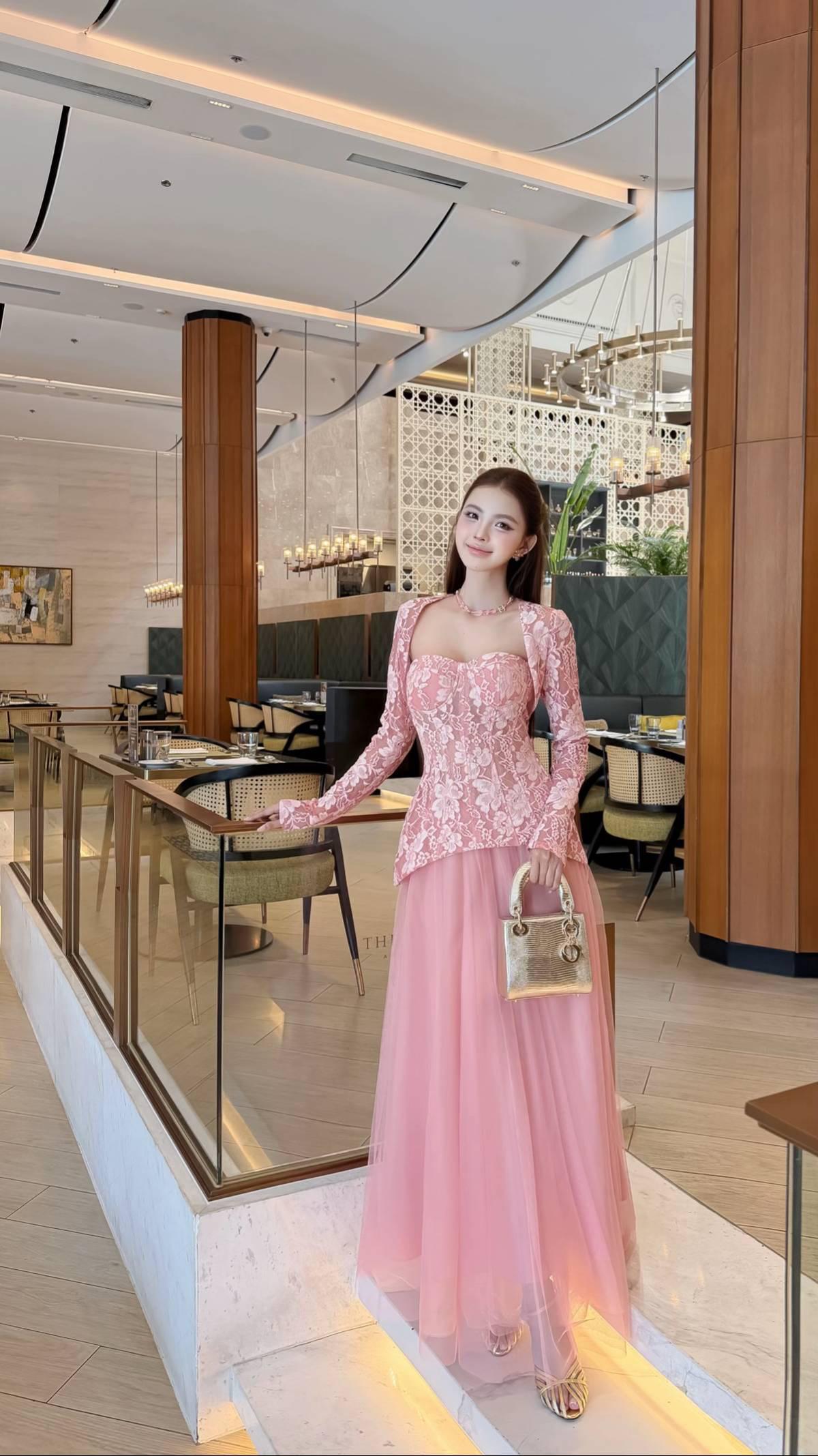 纯天然美女长啥样子