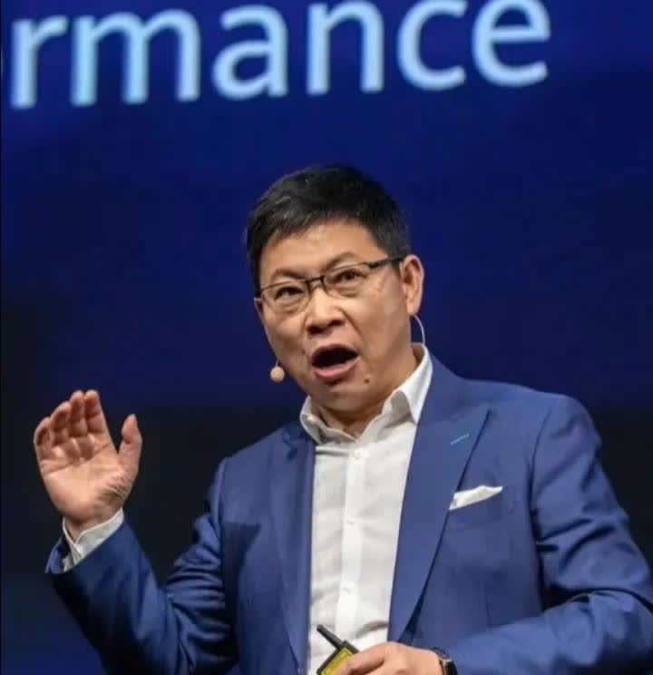 不好了，大家都被大嘴忽悠了！余承东不是说问界一辆30万以下的车卖一辆亏3万吗？为