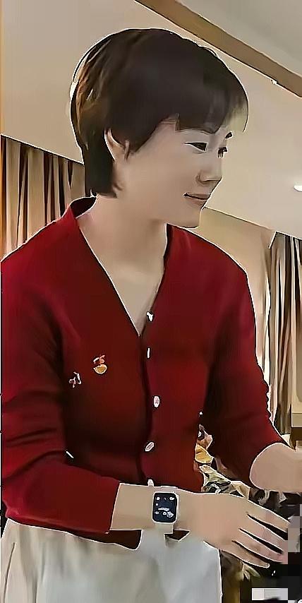 不查不知道，一查吓一跳。院长的妻子可不是只会忍气吞声的人。她是护士，也是心