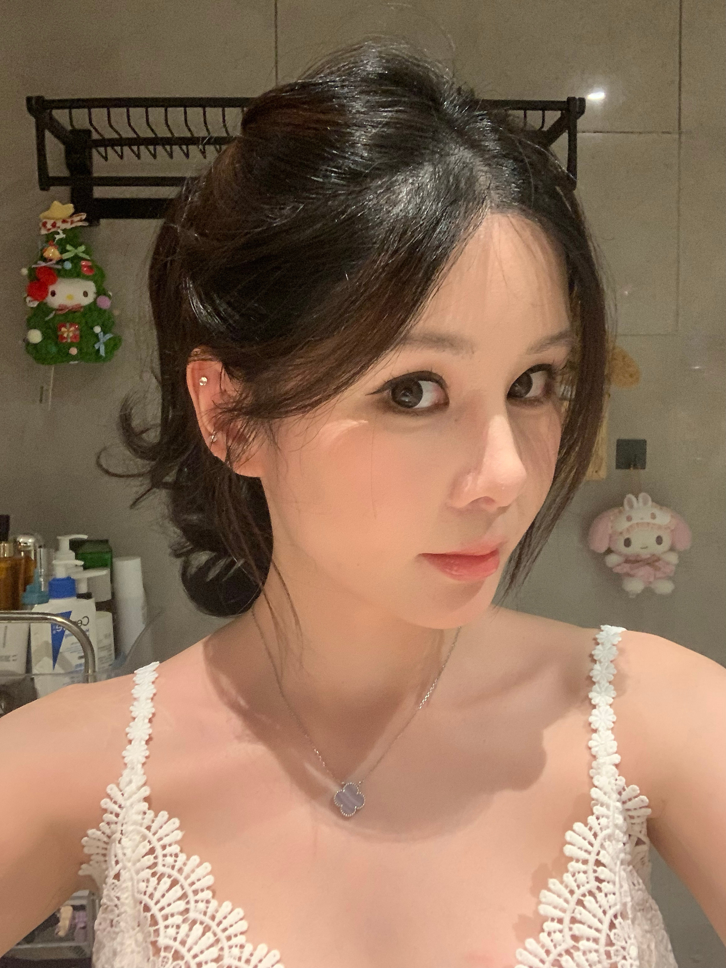 不抱怨之前种种，走的每一步都算数，有收获就值得啦！（我指的是做鼻子的那段经历）
