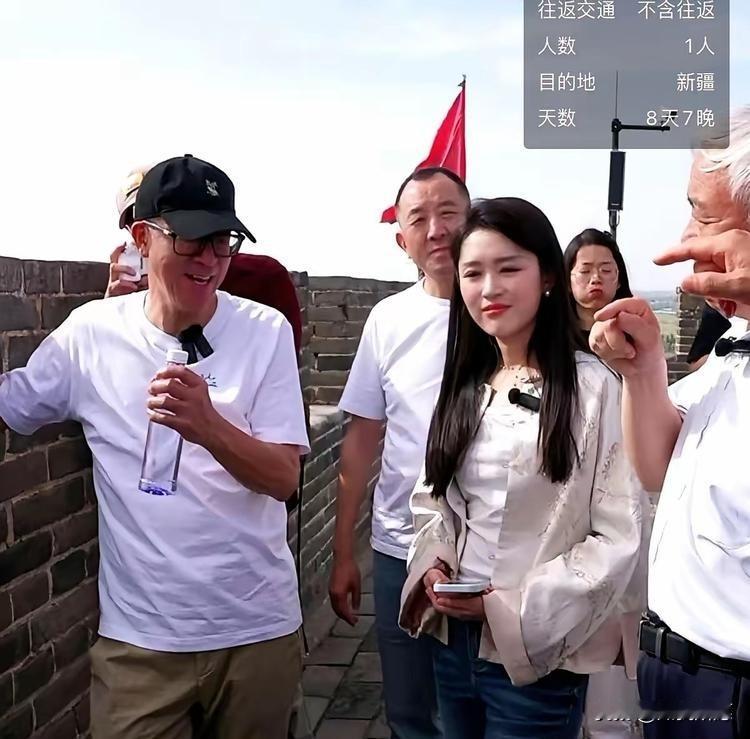 终于明白陈行甲为啥不抢C位了。不是因为他说不过老俞，更不是因为他怯场。5