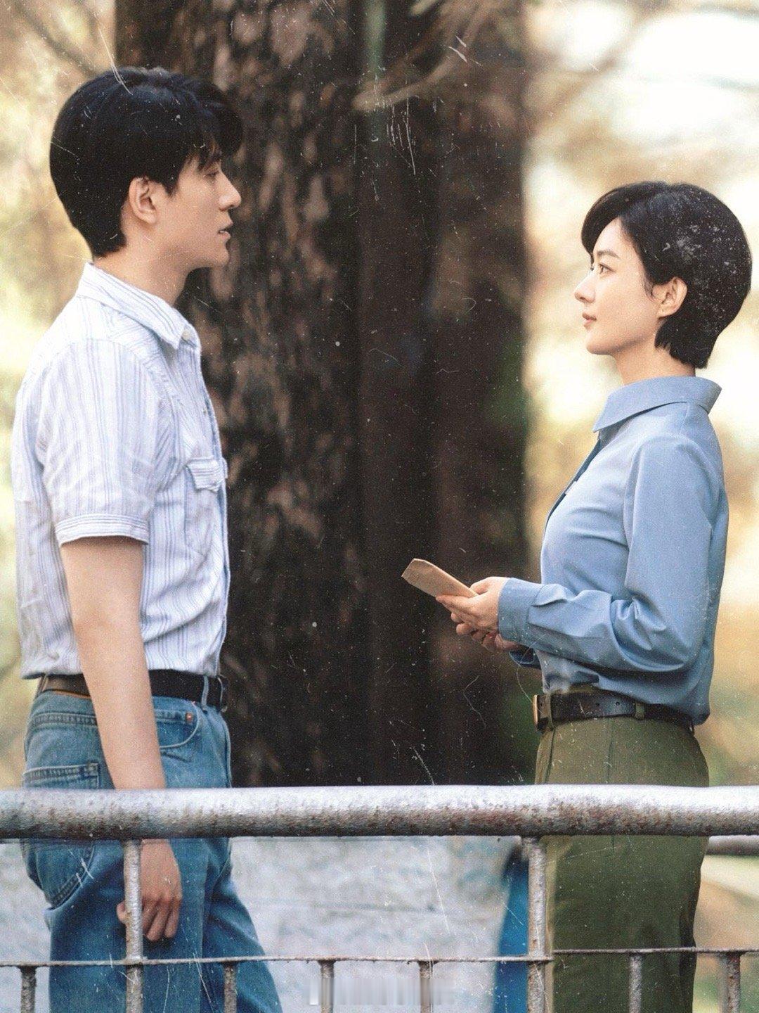 赵丽颖秦俊杰甜不过1集嗑CP最怕这种暴击！甜的时候是真甜，刀的时候也是真狠。赵