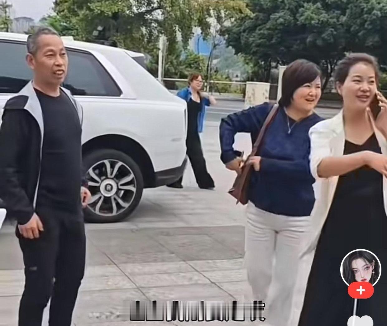 去趟摩博会连正主的面都没见着，搁你你能乐意？牙哥这趟重庆之行，开头就有点小尴尬。