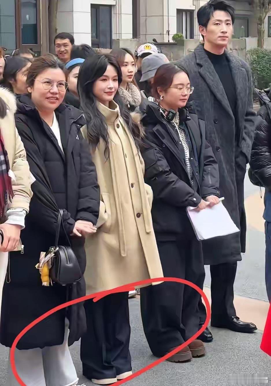 短剧一姐余茵要演技有演技要颜值有颜值，唯一的缺点大概就是她的身高了吧！但是她身高