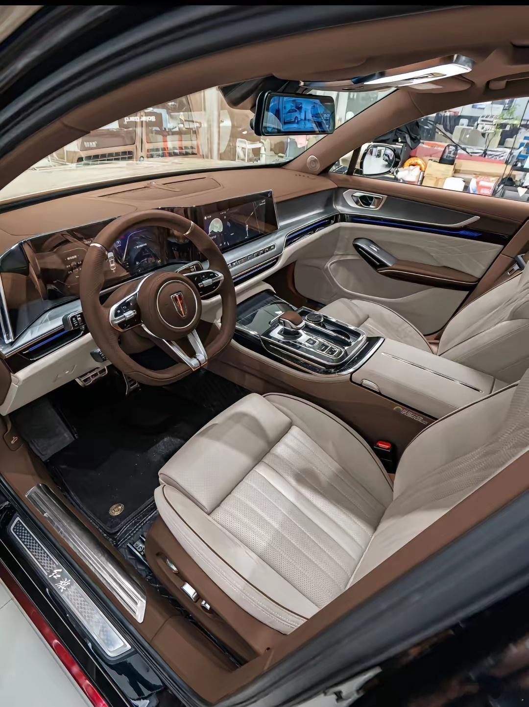 开红旗，不止于一部车，更是一种内在气度的流露。