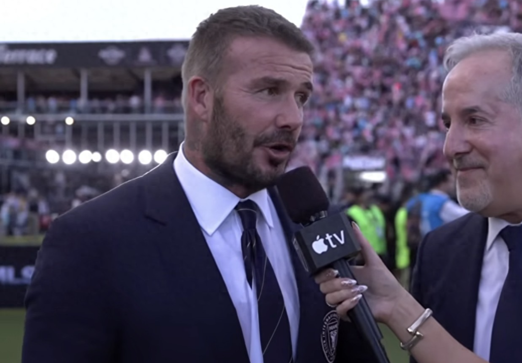 美职联决赛，迈阿密国际3-1温哥华白浪，夺得冠军。赛后，迈阿密国际的老板之一贝克