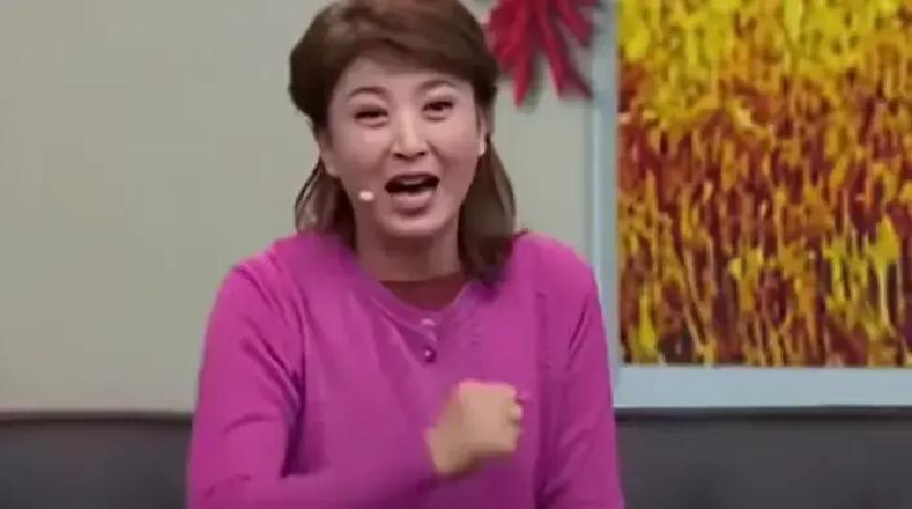 “年花百万还哭穷？”刷到这条，我第一反应：假的。国家一级演员闫学晶，