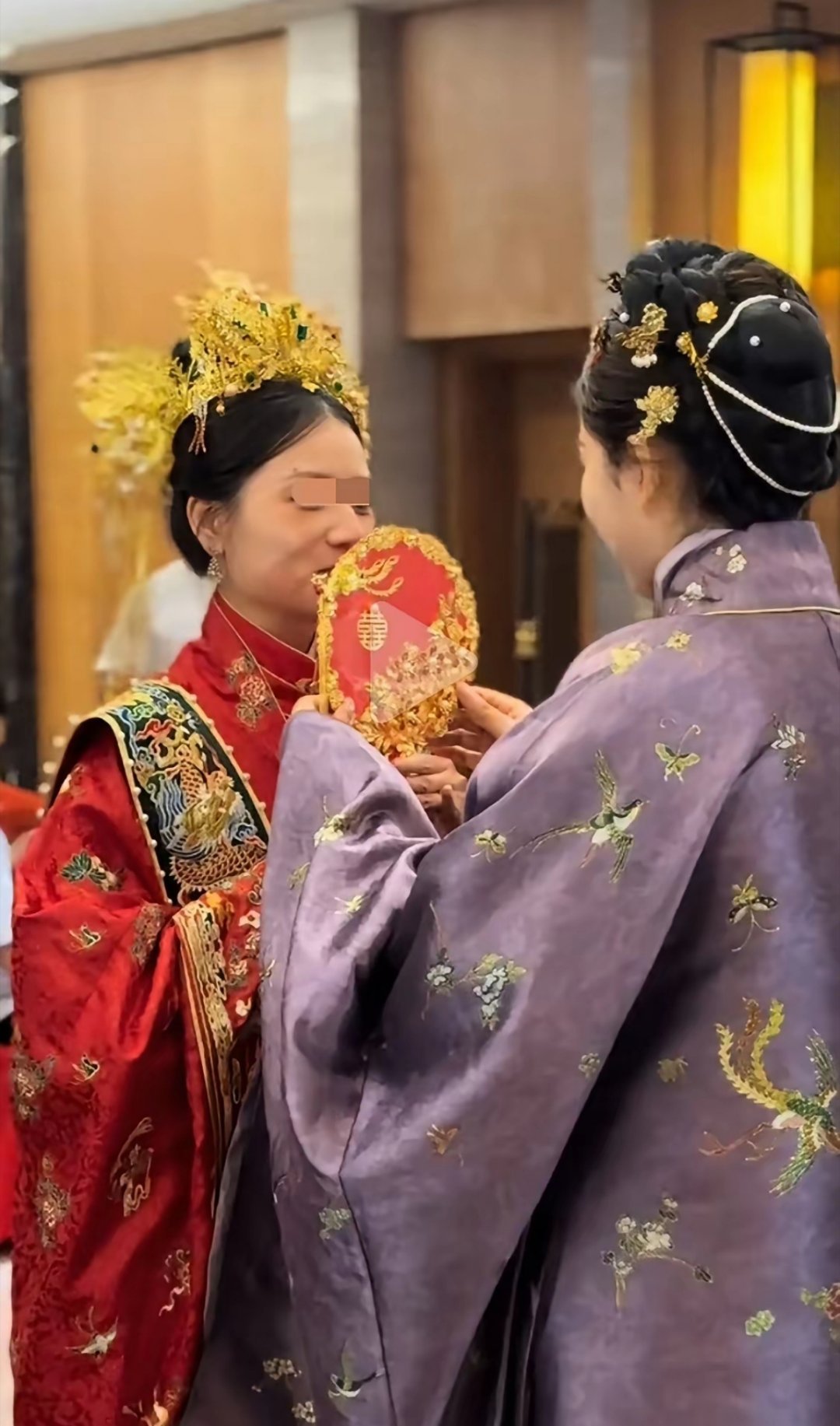 又一位中国“小姐姐”嫁给了印度人，她带着对幸福的憧憬走向了婚姻的殿堂。