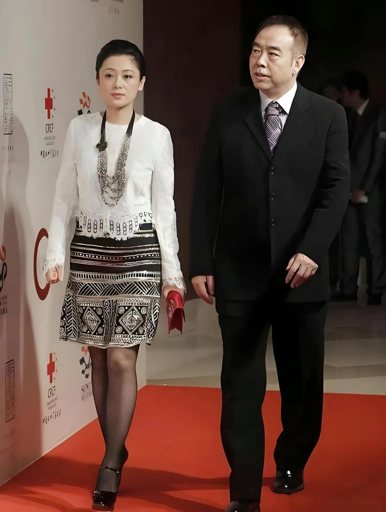 看到陈红，不得不感慨长得美是真能够当饭吃