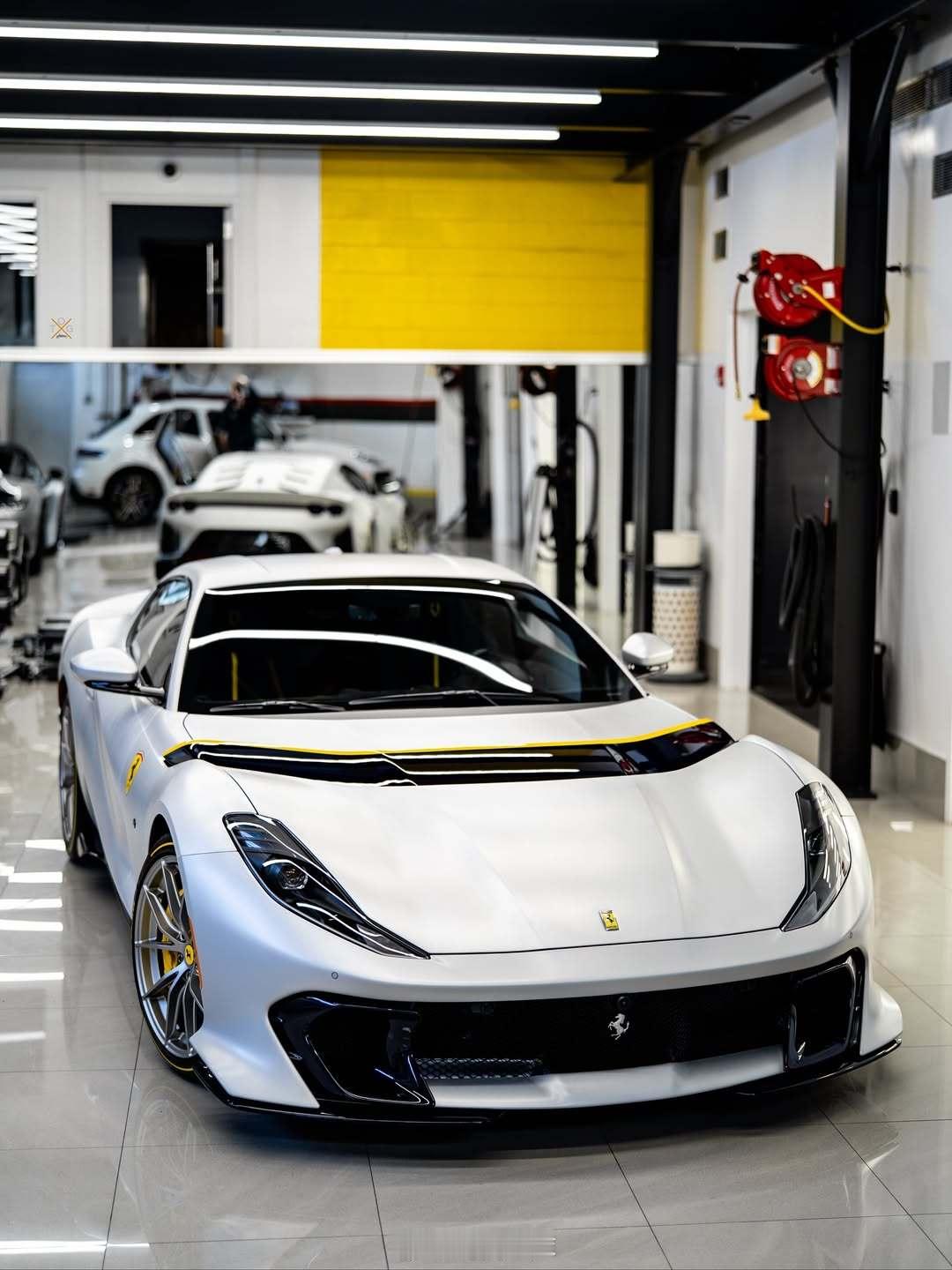 Ferrari812Competizione