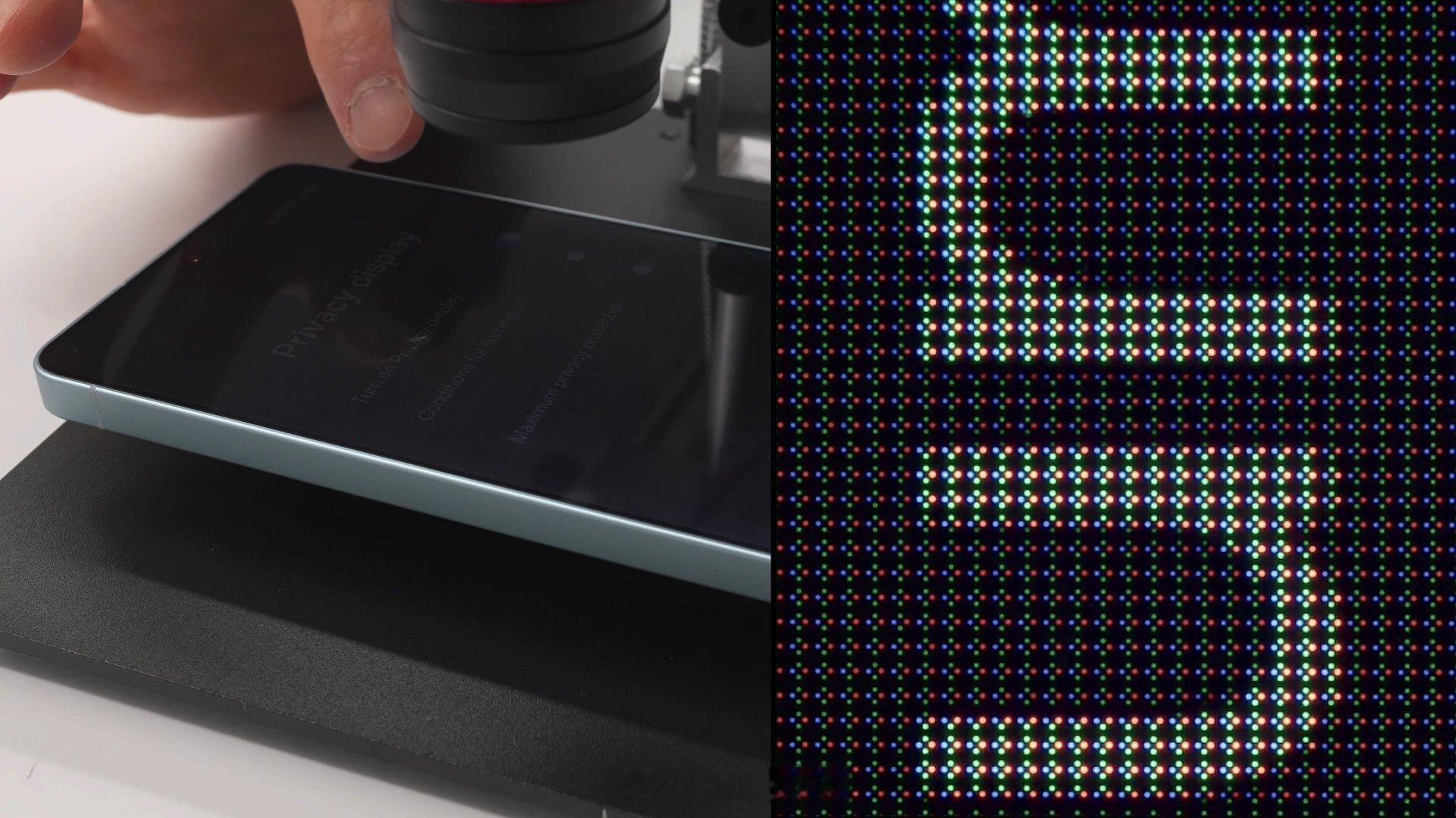 老外对比了三星GalaxyS26Ultra这个屏幕隐私保护打开和关闭的屏幕