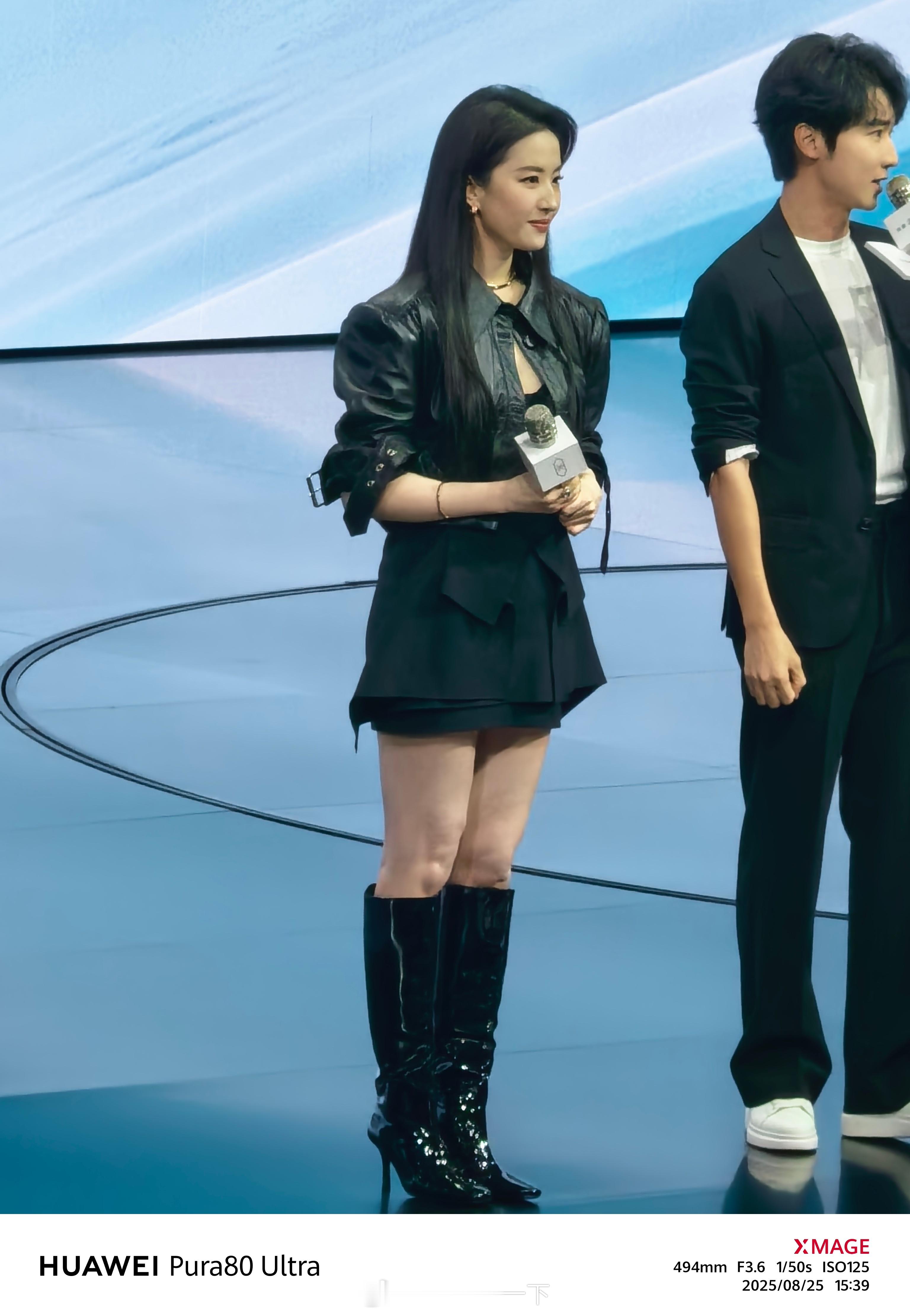 一组刘亦菲现场图，美不美​​​