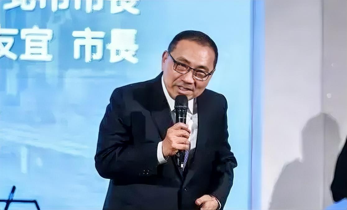 新北市长侯友宜5月2日就军购案继续表态，“没有办法保卫台湾，就不要去奢想谈和平。