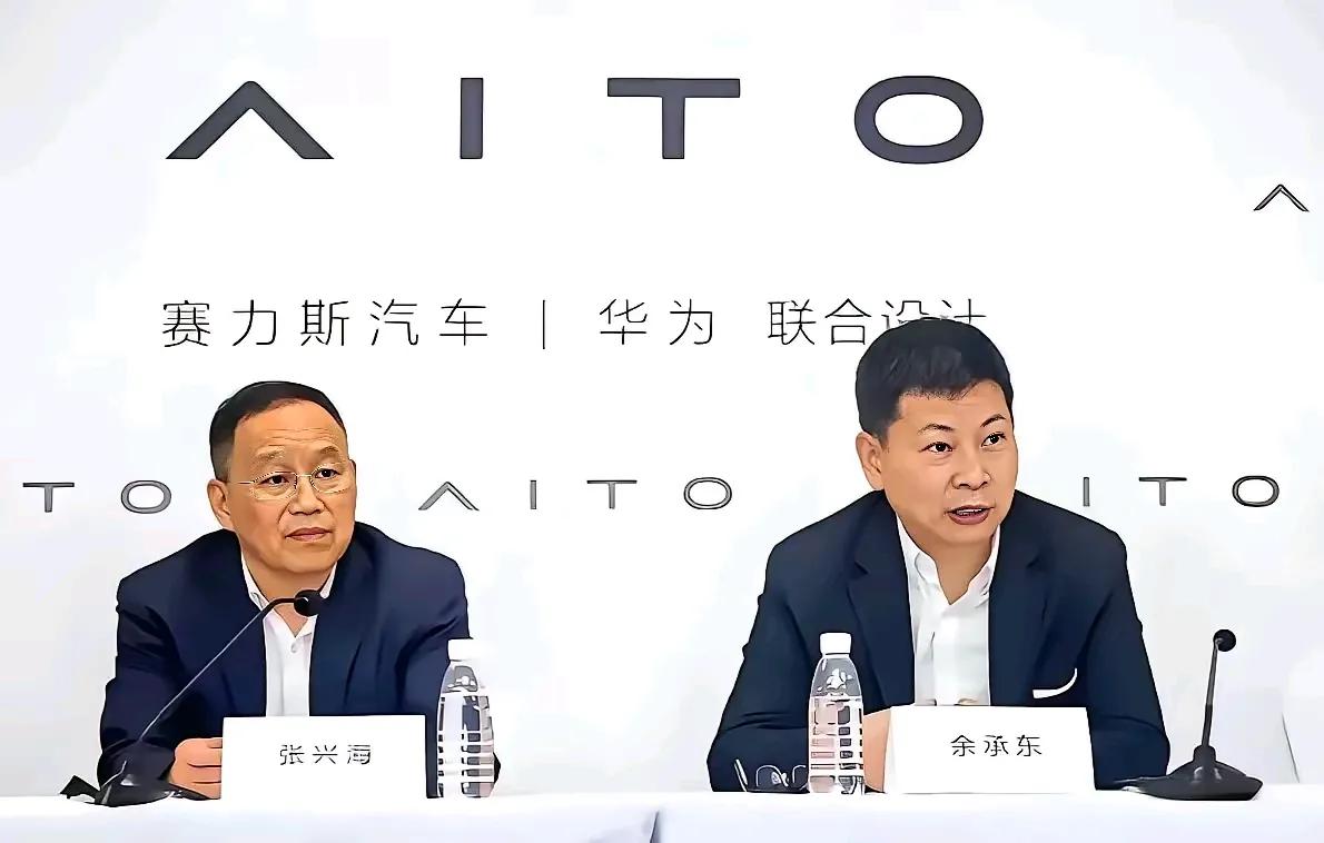 余承东确实厉害，但鸿蒙智行的车迭代太快，新款扎堆上，问题就来了——没重点。