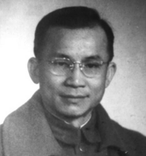 新四军旅长密谋刺杀毛主席几乎成功，生死一线惊险背后真相曝光，叛徒真实身份公开震惊
