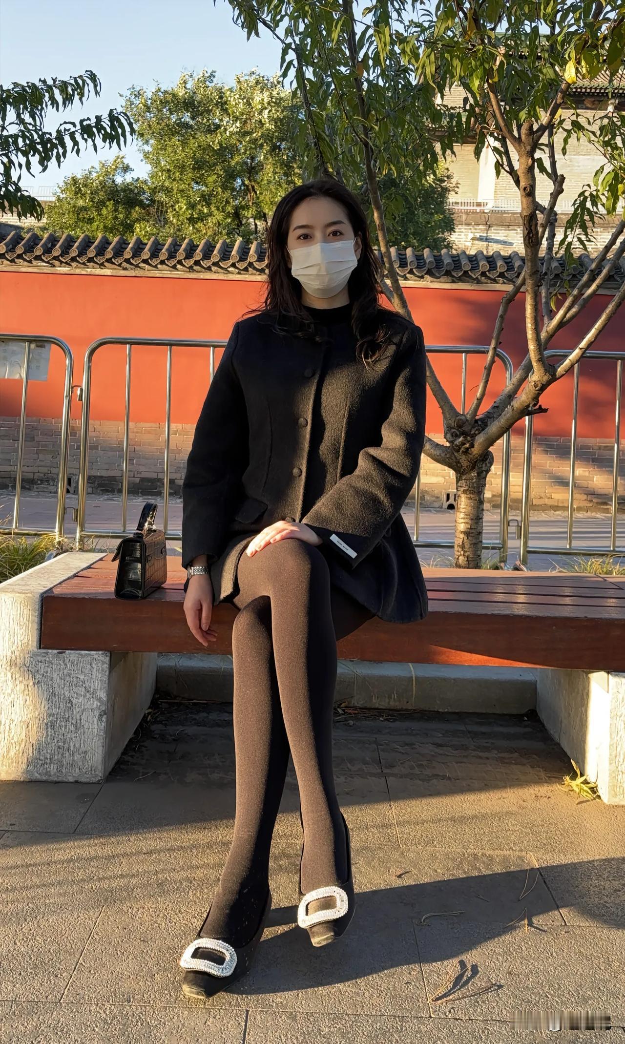 一个女人的外貌重要吗？那肯定重要啊！要是一个身材袅娜、面目清秀的姑娘，走在街