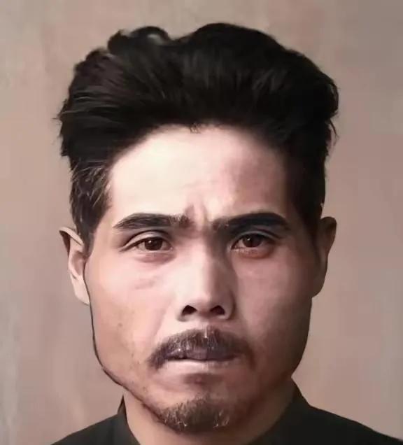 1943年，日军军官松井曹长，竟然用木棒捅妇女的下身，妇女发出了“啊“”的惨叫声