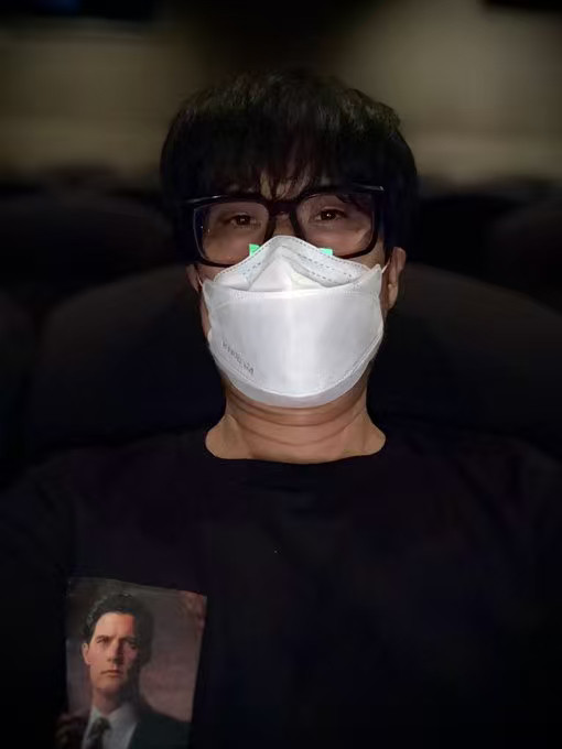 小岛秀夫分享《生化危机：爆发夜》观感，他说：其实原本没太大兴趣，但冲着是扎克·克