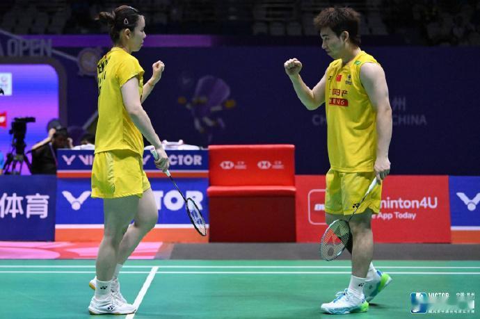 2026年中国羽毛球公开赛决赛实时赛况郭新娃/陈芳卉25-23、20-2