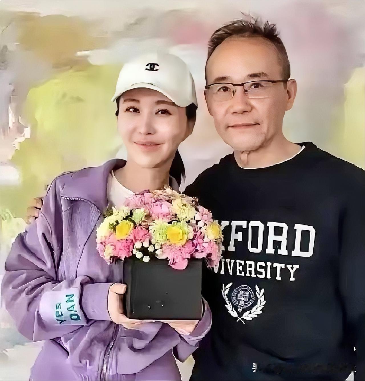 曾经的商界大佬王石如今被当成笑柄的原因总结本来花两元钱坐公交车很便宜，非要把