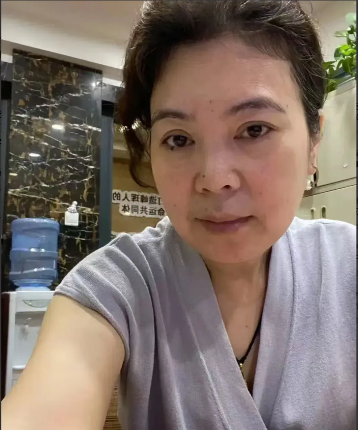 问大家一个人情问题，我儿子前年结婚，他舅舅包了8000元红包，现在他女儿结婚了，