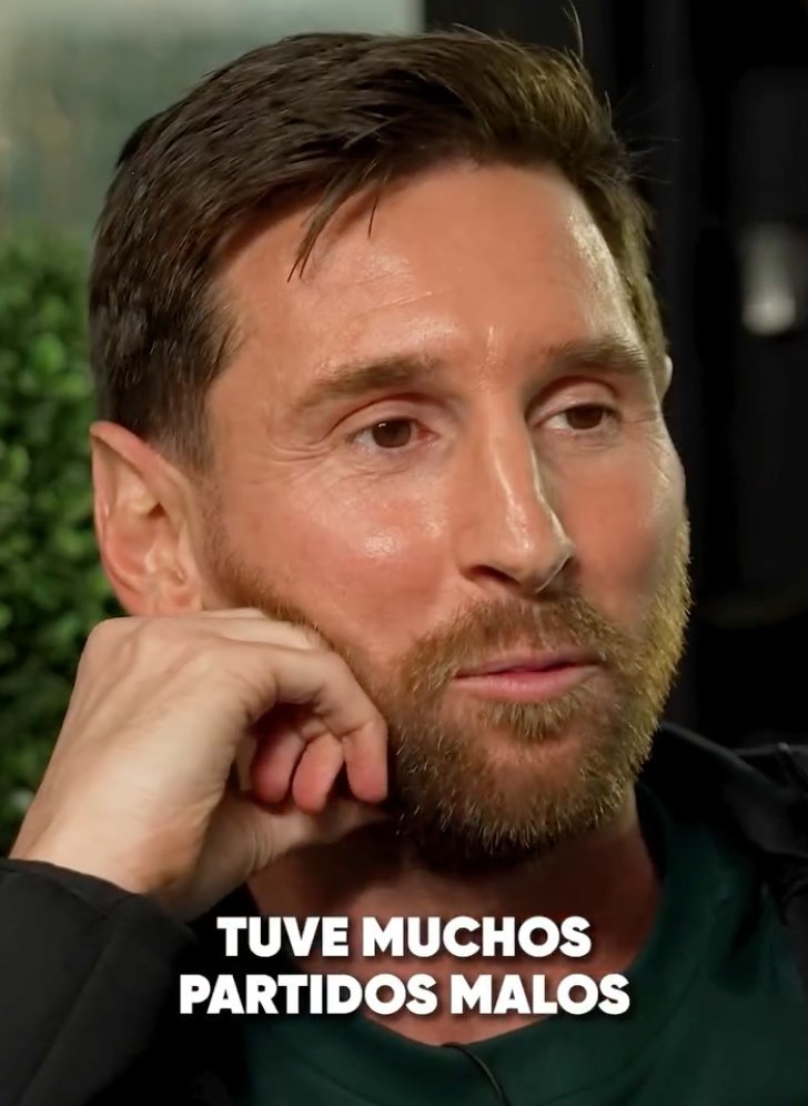 🎙梅西：“我踢过很多糟糕的比赛，表现得一塌糊涂。在内心深处，我会反复反思，狠狠