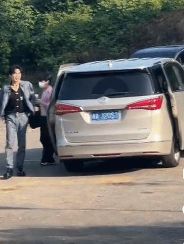 咱也不知道这个时候的长沙是个什么温度，陈楚生和GAI在歌手之余去录节目，穿这么厚