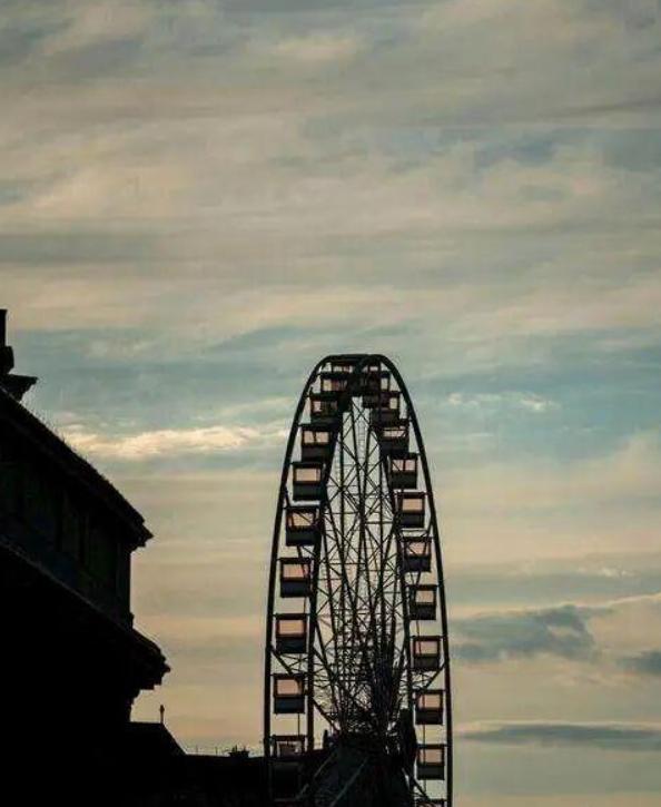 荆州人藏在心底的遗憾！最大废弃游乐园，停业近九年无人问津有没有荆州人还记得，当