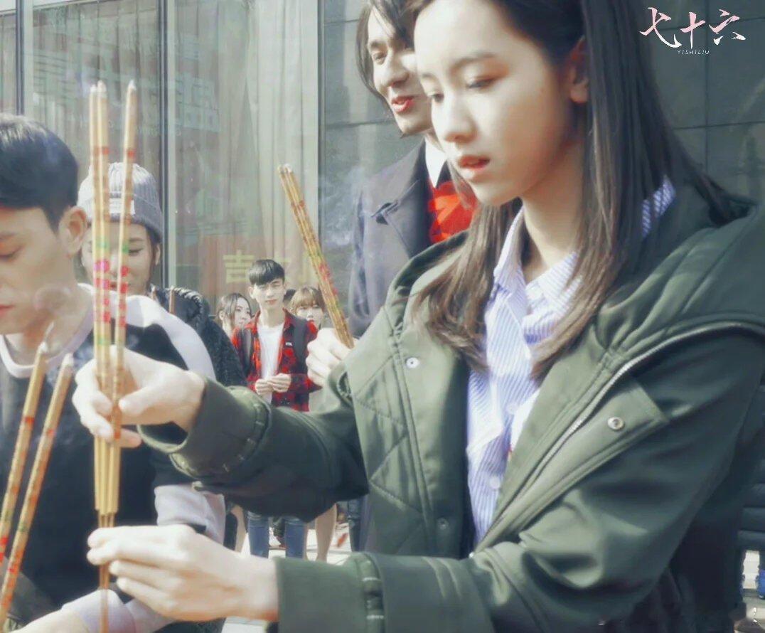 陈都灵考古《求婚大作战》时期的可爱小嘟简直就是小兔子​​​可爱哇卡哇伊ฅฅ*