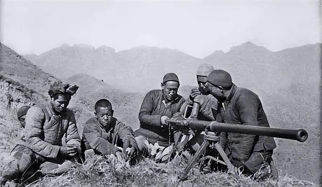 1944年，浙江土匪头目王鼎山，派出2名女土匪来到浙东抗日根据地，竟然希望新四军