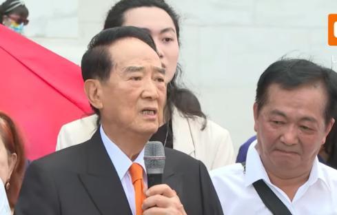 大陆93阅兵当天，台湾原省长宋楚瑜居然告诫咱们：大陆应表明，绝不会用武力解决两岸