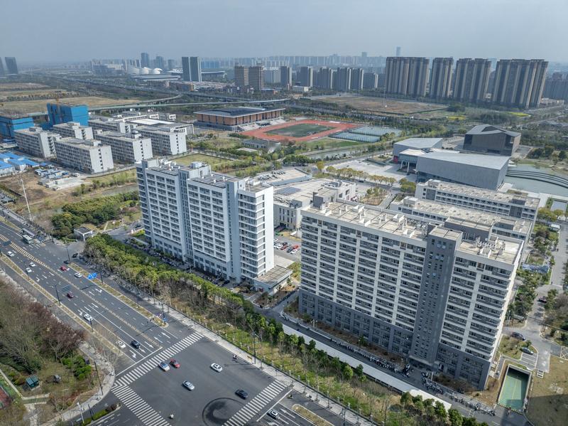 网络专业哪个最好，这还真不好说。就拿电子信息类专业来说，电子信息工程啥都沾边，控