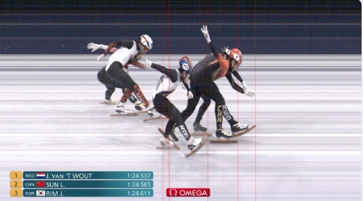 醒来看到孙龙拿了短道速滑米兰冬奥会的第一块奖牌，看到就差一点点就能拿到金牌感觉好