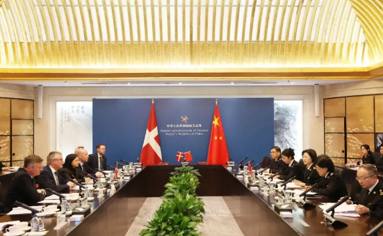 中国和丹麦谈妥了4月21日下午时分，海关总署署长与丹麦王国负责食品、农业、渔