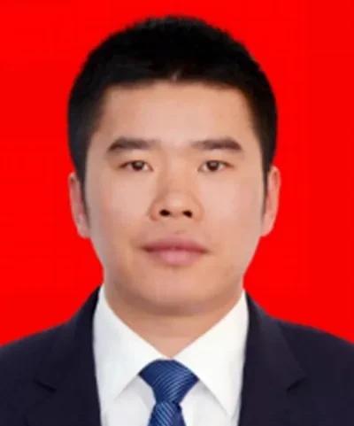 徐计连，1983年生人，出生地信息没有公开，籍贯地是重庆云阳，2003年即20岁