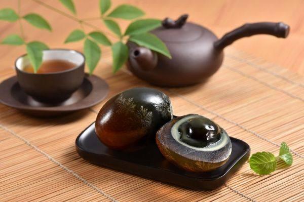 原来皮蛋和醋一起吃, 竟然会长结石并引起中毒!