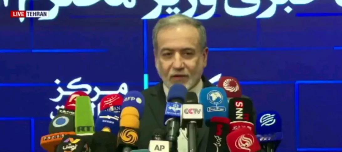 塔斯尼姆通讯社报道，当地时间8日，伊朗外长阿拉格齐表示，德黑兰强烈反对美国政府决