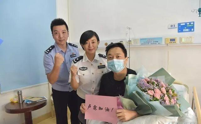 2019年厦门一逃犯被抓，意外得知抓捕民警患白血病，主动捐骨髓事情还得从201