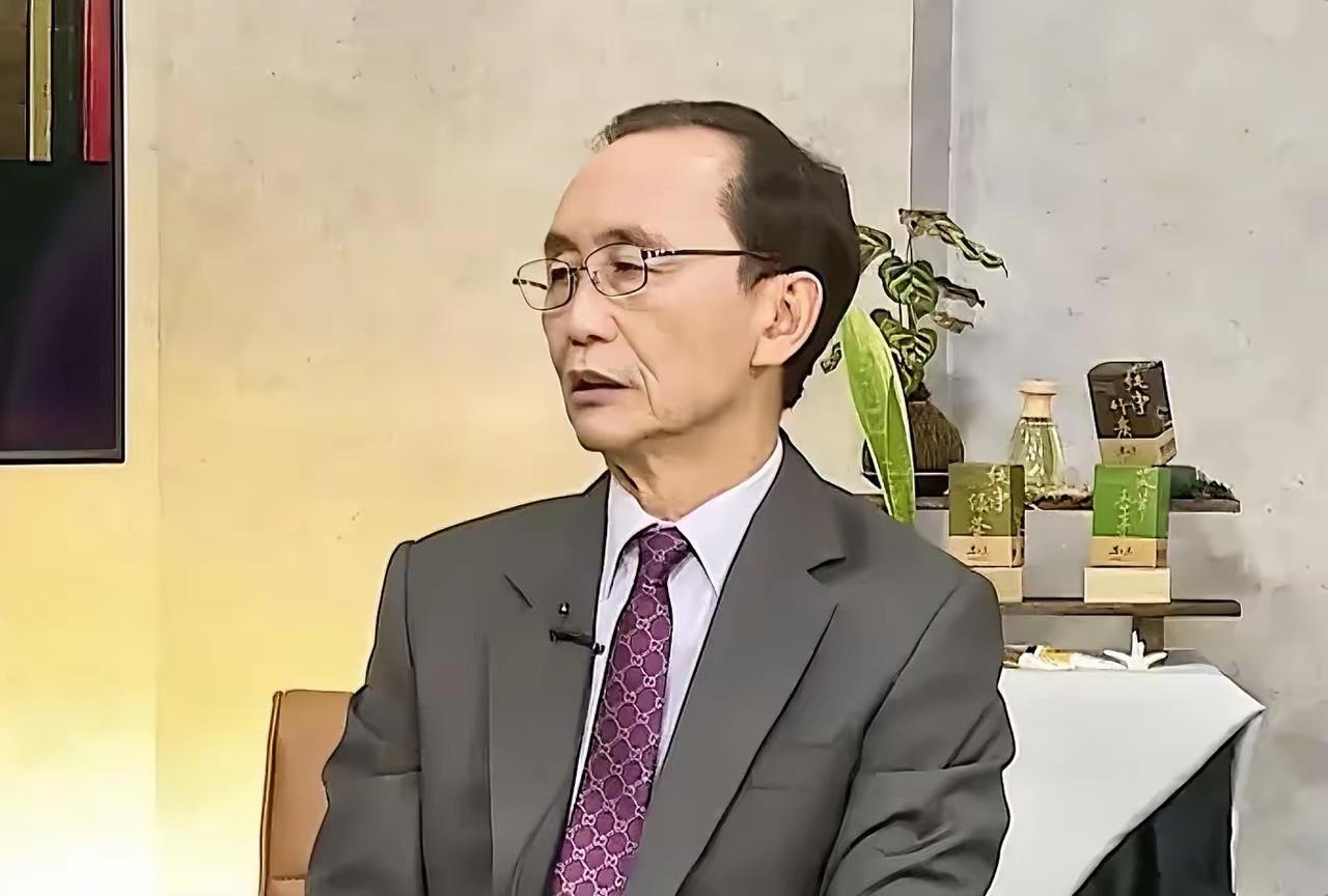 台湾名嘴吴子嘉6月30日晚在节目中出人意料地表示，韩国瑜2028的行情"水涨船高