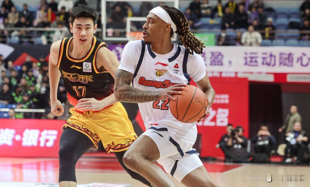 广东收官对决福建！麦考尔留队！萨姆纳被裁！新大外首秀！杜锋摊牌北京时间4月2