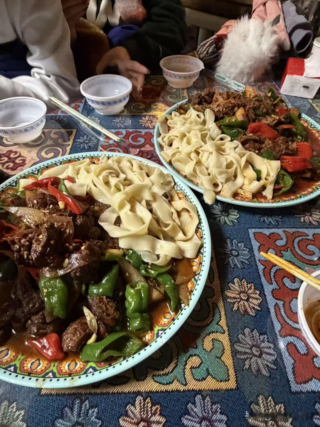 新疆的日子|一半美景一半烟火🥰在新疆的日子，何止是眼睛的