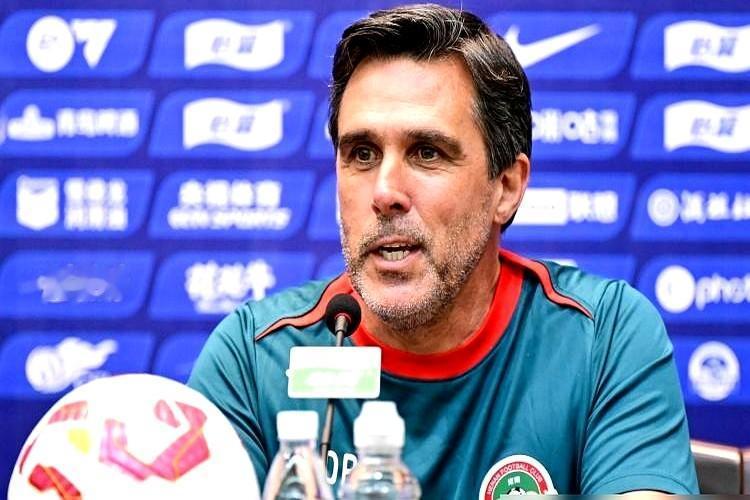 足协杯决赛还没踢，两边球迷已经吵到翻旧账了！我一个中立球迷，就盼着河南队拿足